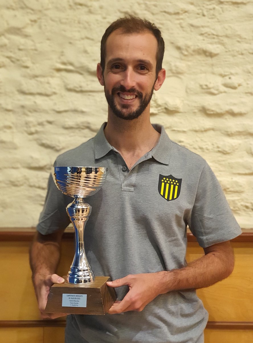 Franco Forestier (@franforestier1) on Twitter photo Ayer sábado 27/5 se realizó la premiación de la temporada 2022 del Campeonato Nacional de Duatlón de la <a href="/UTriU/">Triatlón Uruguay</a>. Acá con mi trofeo de campeón nacional por 3era vez. En 2 semanas empieza un nuevo campeonato, vamos por la 4ta! 👊🏻 <a href="/CAPatletismo/">PEÑAROL | Atletismo</a> Ayer sábado 27/5 se realizó la premiación de la temporada 2022 del Campeonato Nacional de Duatlón de la <a href="/UTriU/">Triatlón Uruguay</a>. Acá con mi trofeo de campeón nacional por 3era vez. En 2 semanas empieza un nuevo campeonato, vamos por la 4ta! 👊🏻 <a href="/CAPatletismo/">PEÑAROL | Atletismo</a>