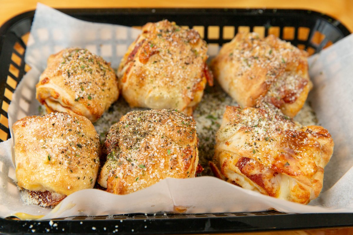PastolisPizza's tweet photo. We'll be dreaming of this tonight... https://t.co/CLV21vTm7r