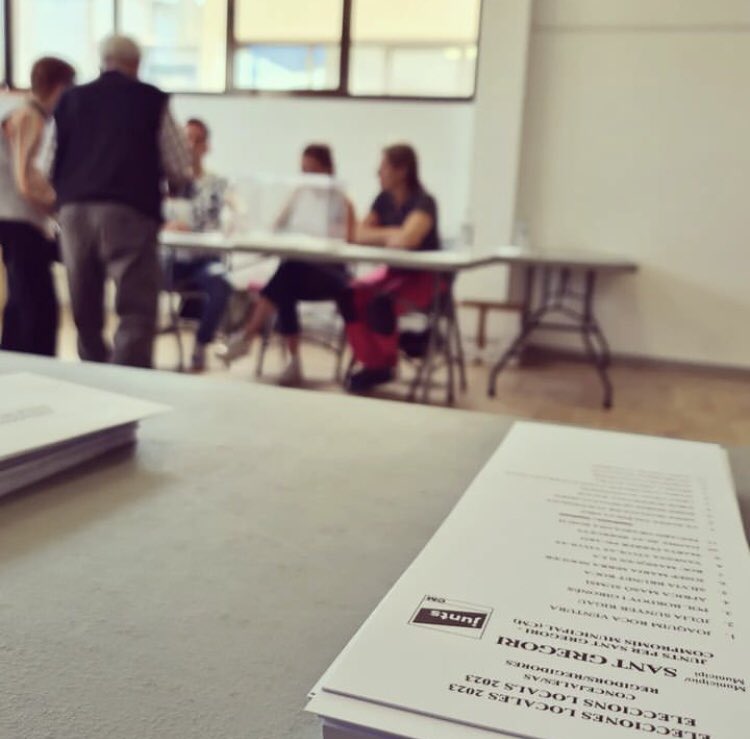 juliasunyer_'s tweet photo. Moltes gràcies a totes les persones que avui ens han fet confiança pels propers quatre anys! Ara toca treballar de valent💪🏽💪🏽 https://t.co/kagc18IEIw
