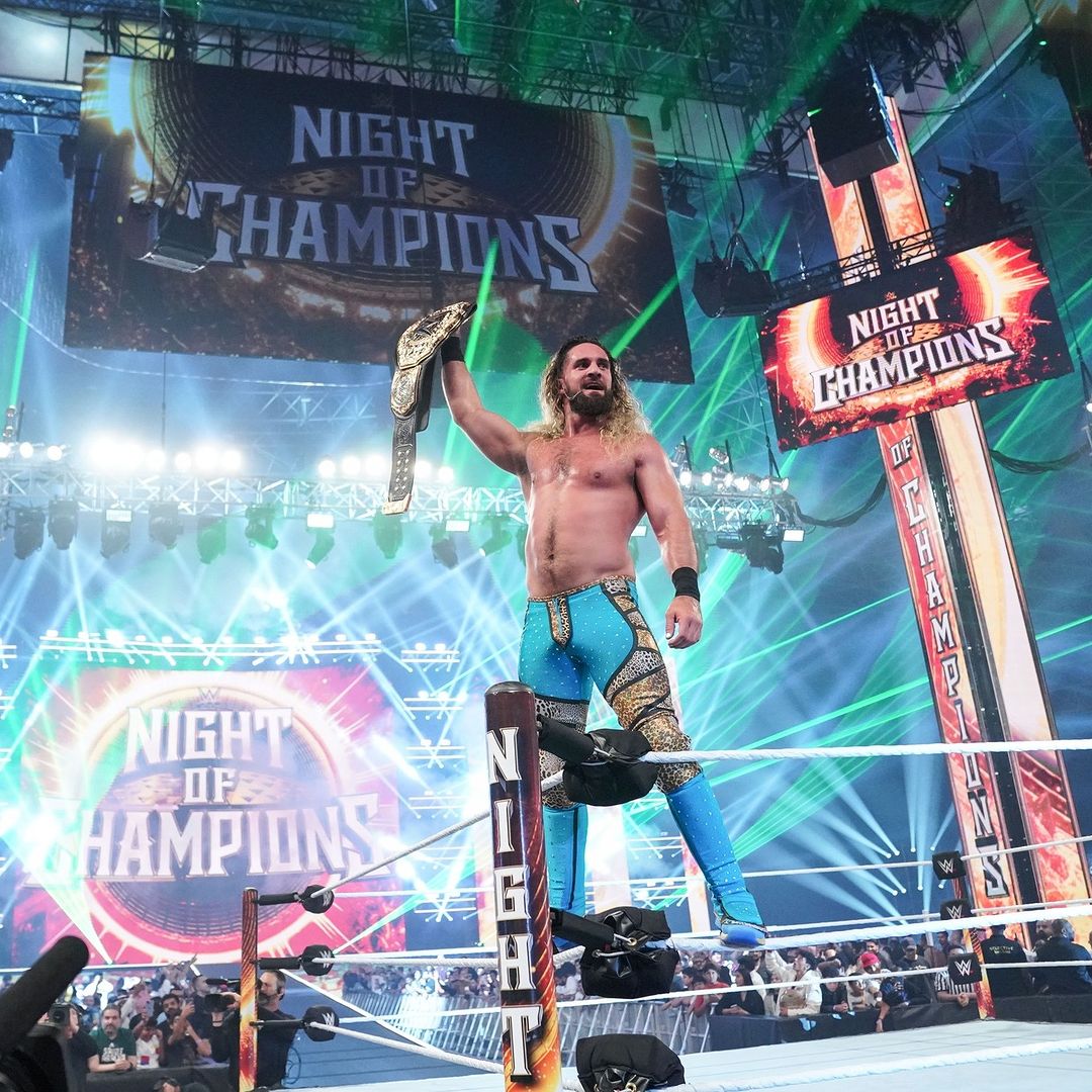 FutureIsRollins's tweet image. The World Freaking Champ is here!!