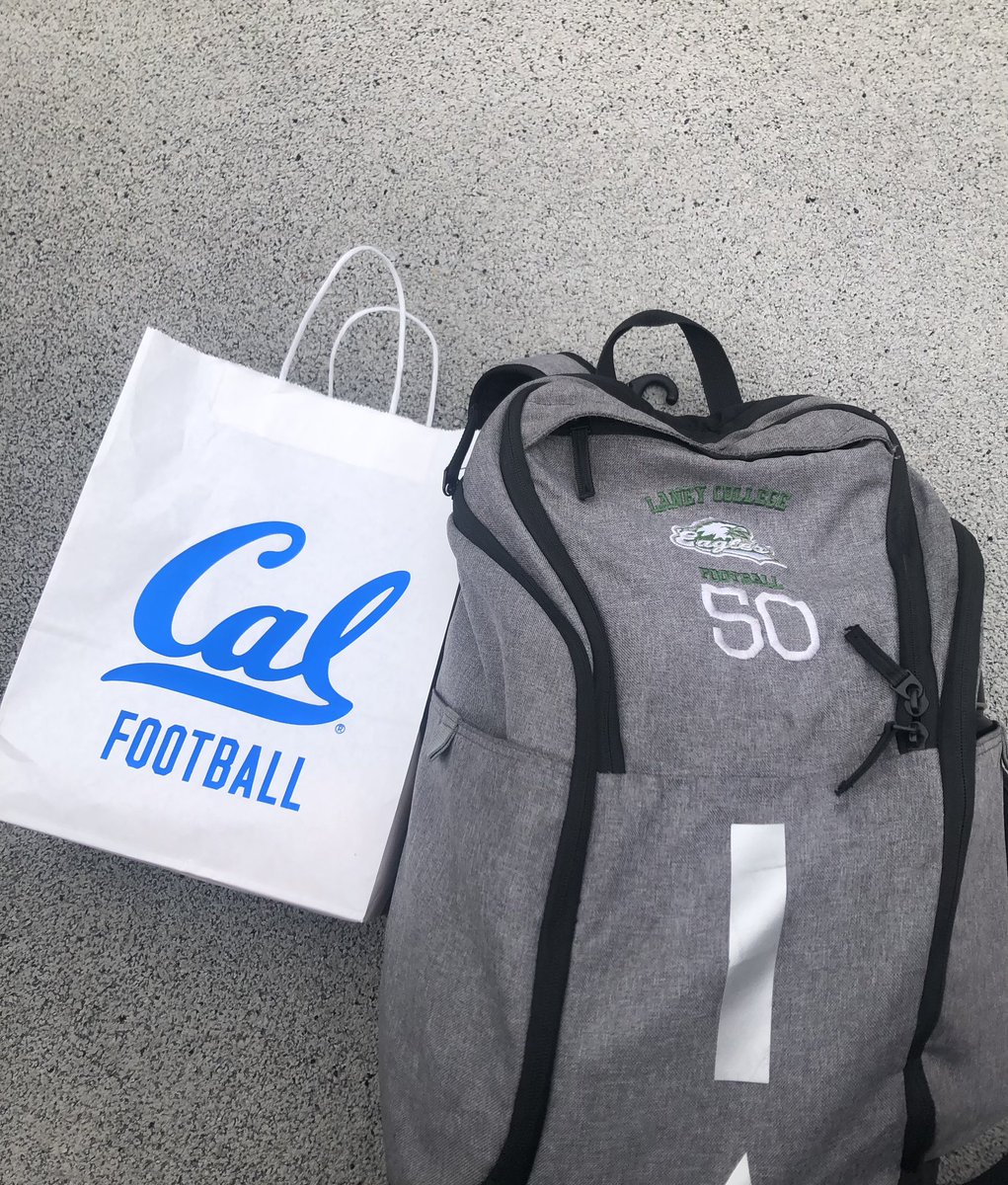 Ryannj256's tweet photo. Honor to receive MLB mvp at the Cal camp this pass weekend!!! Thank you for having us!! @CoachATaylor3 @CoachSirmon  #laneybuilt https://t.co/sPJEMUvly8