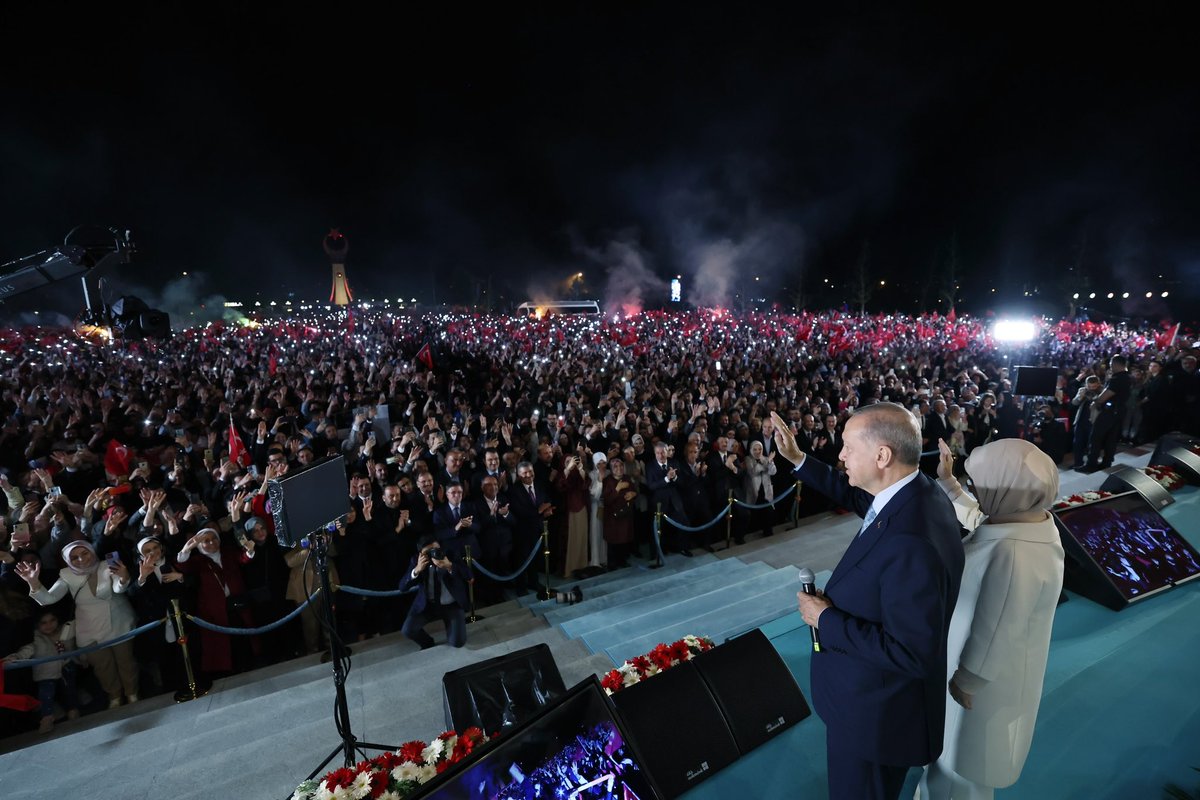 EmineErdogan tweet picture