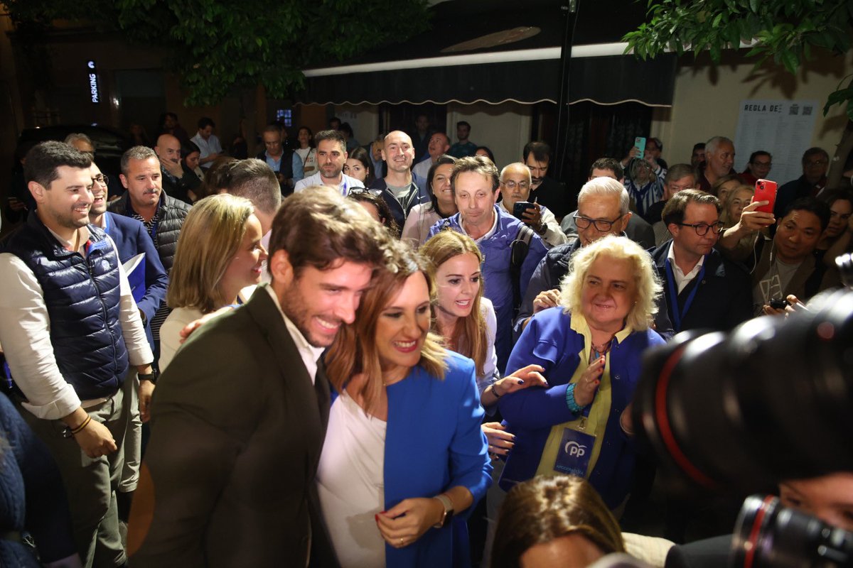 Vuelve la Valencia de verdad. La Valencia que trabaja, que tira hacia delante y que lidera.

Como hemos dicho, Valencia está por encima de todo, y voy a gobernar para todos.

GRACIAS a los más de 150.000 valencianos que han confiado en nosotros.