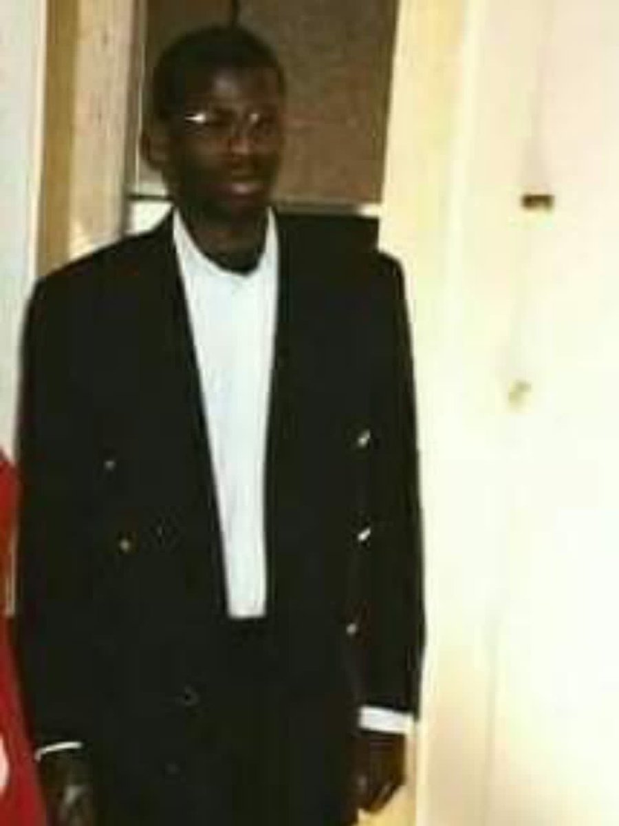 abiodunmoctar's tweet photo. Late Jide Tinubu. May your gentle soul continue to rest in paradise 🤲🏾📿🌺😘 https://t.co/OHtXVYkGeQ