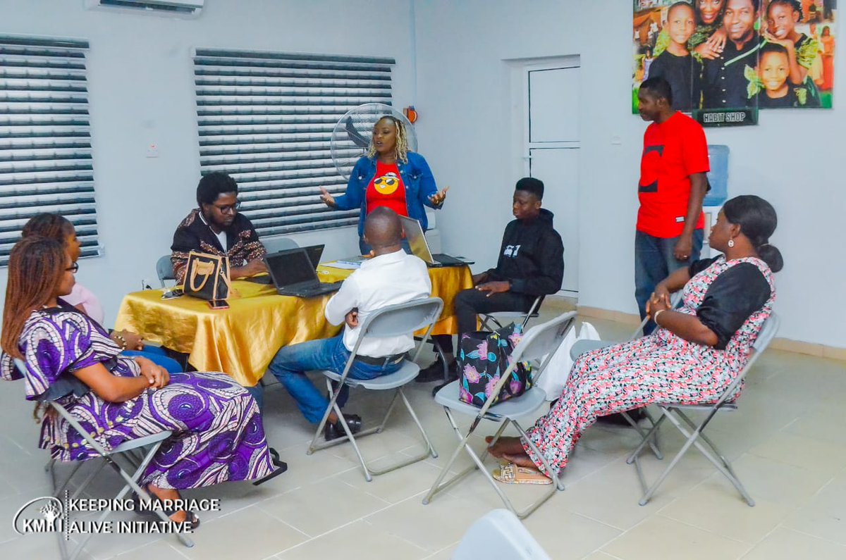 AliveKMA's tweet image. Entrepreneurship is a key element in empowering the family. 

At Keeping Marriage Alive Initiative (KMAI) 10th celebration, we prepped the grant beneficiaries for their final business plan defence.

#SaveTheFamily
#KmaiAt10