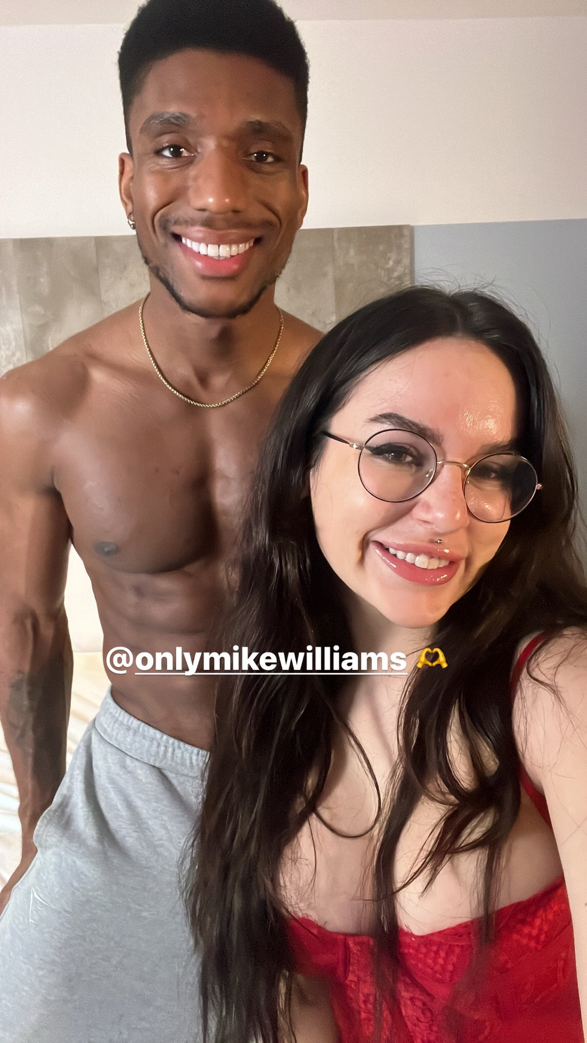 effy on X: i loved working with mike🫣🙇🏻‍♀️ t.coWCXIlNtPZT  X