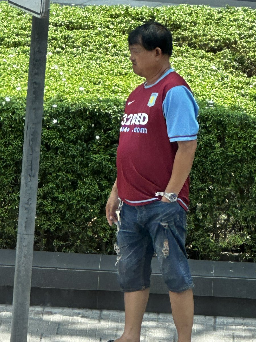 ChaddBlunt's tweet photo. #AVFC

Even my Tuk Tuk driver in Bangkok today was up for it .. Villa are massive everywhere we go !!!
Gutted to miss being at VP but Europe here we come … https://t.co/VL8NlCkp4t