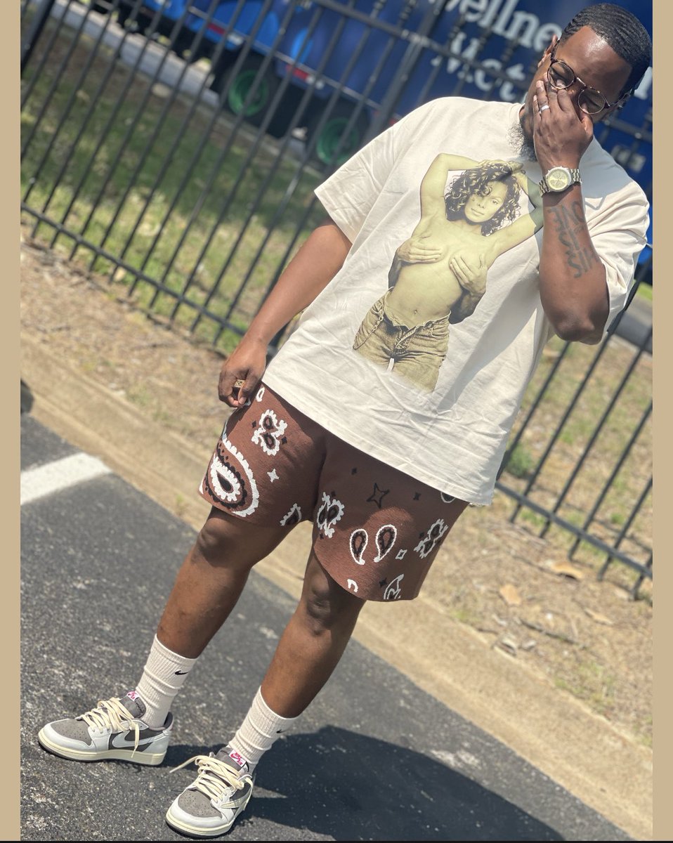 Mokicks1986's tweet image. Any time. Any place. 

#janetjackson #travisscott #mnml #jordan1travisscott #reversemocha #kicks0l0gy #nicekicks #nike #snkrskickcheck #snkrsliveheatingup @nike