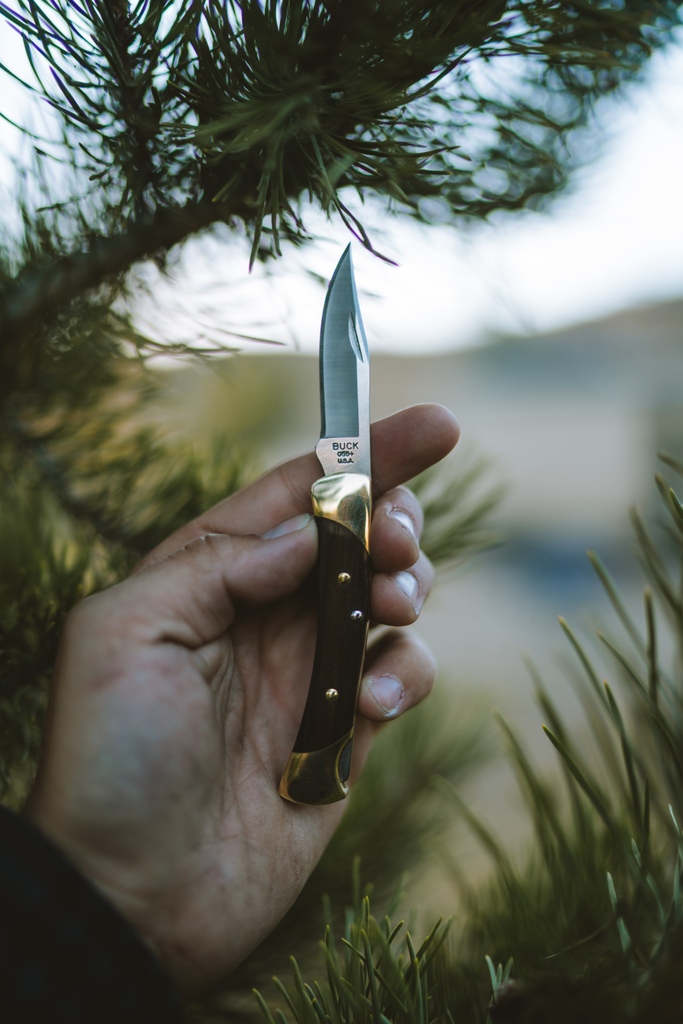Streamline your everyday carry kit with the 055. This little lockback is built for durability, using the same materials as our classic 110 Folding Hunter.

Get the 055 Here: bit.ly/BuckThe55

#buckknives #madeinusa #edc #everydaycarry #pocketdump