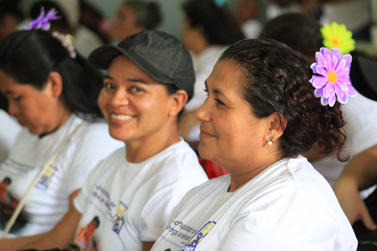 FNS_OficialSV's tweet photo. #13AñosPorLaSalud | Este 28 de mayo el @FNS_OficialSV celebra un legado de 13 años de lucha por el derecho a la salud. De oriente a occidente, participamos de esta gran conmemoración en la Comunidad @CSantaMarta1987, junto a sus referentes históricos y compañeros de @ades_sm. https://t.co/vzYND9jVdN