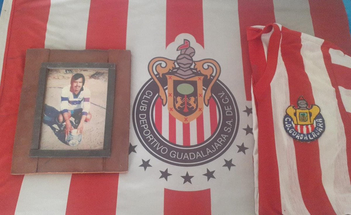 La de hoy
En honor a mi padre
Vamos juntos papá 
#chiva grande 
#soydechivas
#chivadecorazon
#rebañosagrado
#FinalLigaMx
#chilapatio
#vamosrebaño
@Chivas
@B_laInsurgencia
@chapis_herrera
@_ericklo 
@victor_deportes 
@jeronimocamber2