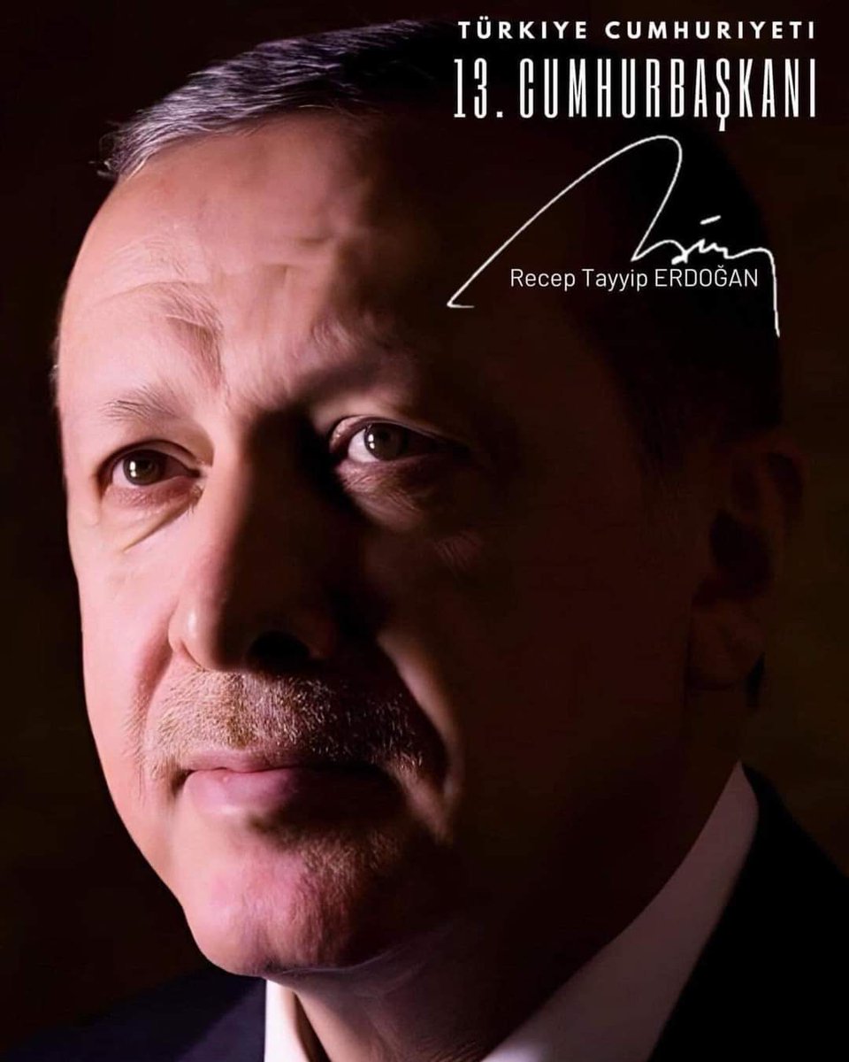 TARİH ŞÖYLE YAZACAK:
Türkiye Cumhuriyetini Çeyrek ASIR Yöneten, Devrimleri Deviren, HAD Bildiren bir ERDOĞAN vardı...