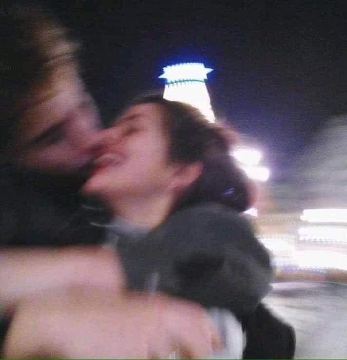 1MillonMikee's tweet image. Cada um com sua sorte, você é a minha.