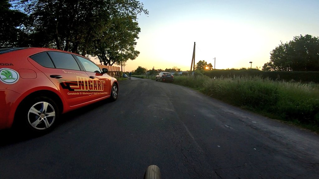 time_is_up_md's tweet image. Really, why? 30 Zone, Pedelec an der 25kmh Abriegelschwelle. Zeitgewinn 2s, optimistisch geschätzt? Ich verstehe es nicht. 
#mgif