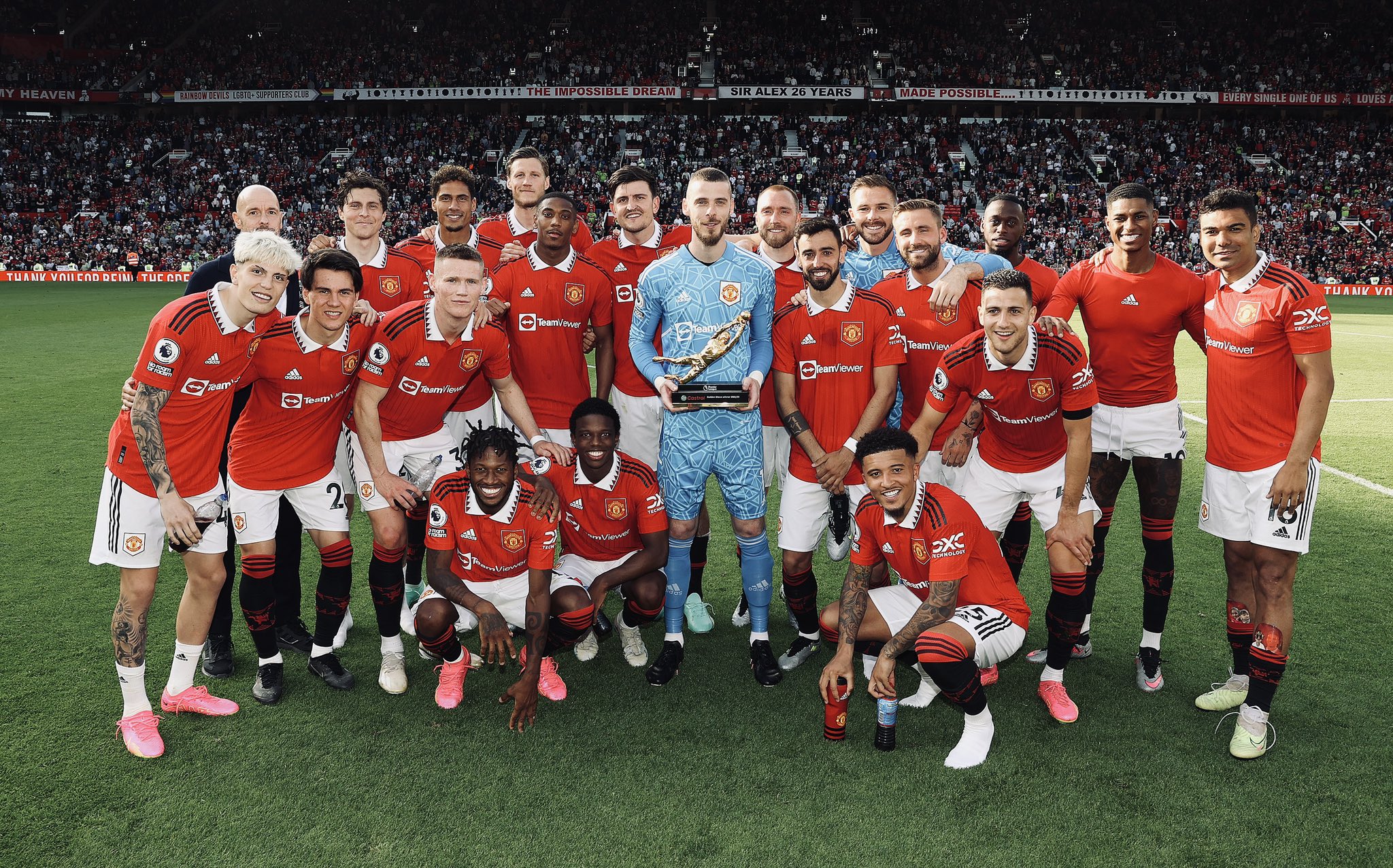 Manchester United on X: SQUAD GOALS ❤️ #MUFC