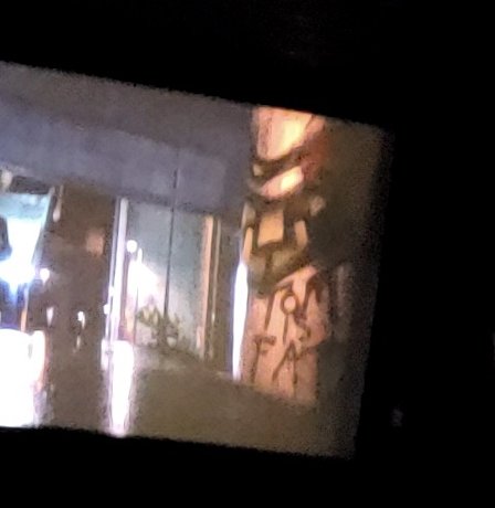 chancellorham's tweet photo. Caught this Easter egg on my 2nd watch of "The Machine" #TomIsFat @bertkreischer @tomsegura @SonyPictures https://t.co/GSP61wyqCv