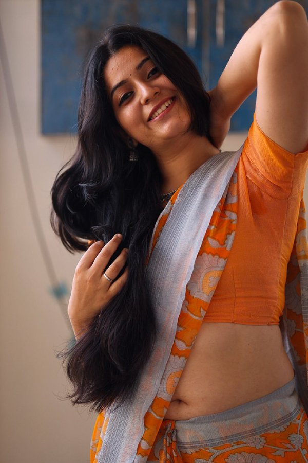 FxPDKidaAAA5kE2?format=jpg&name=900x900