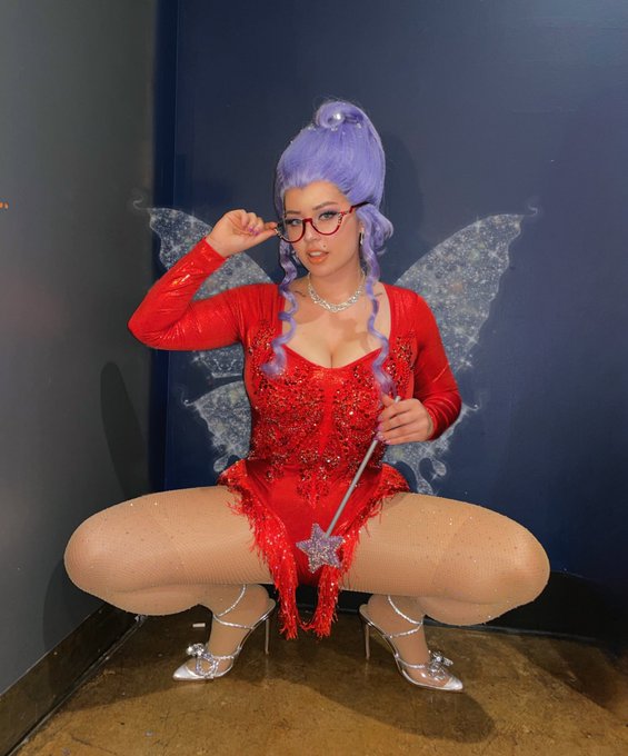 milf this, dilf that... anybody looking for a FGMILF? 🧚&zwj;♀️ https://t.co/nWP2bsiMpr