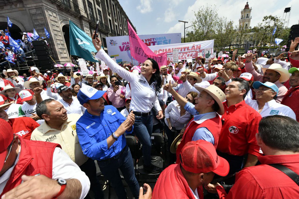 En el Estado de México vamos con todo con <a href="/AlejandraDMV/">Alejandra Del Moral</a>, quien tiene la experiencia y capacidad para dar solución a los principales problemas de la ciudadanía.

¡Este 4 de junio las y los priistas vamos a demostrar la fuerza de nuestro partido!

#ALaVictoriaConAle