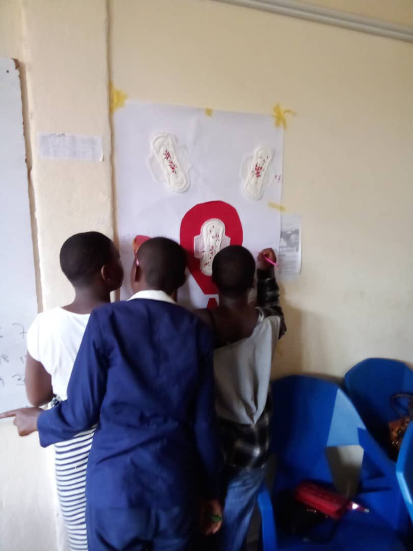 pscientificsis's tweet image. On the occasion of International Menstrual Hygiene Day, the &quot;Sisters&apos;s network&quot; scientific pole held an awareness-raising session for some seventy young girls at the Groupe scolaire djekat ignace de Loyola in Bingerville on 26/05/2023 from 10am to 12pm.