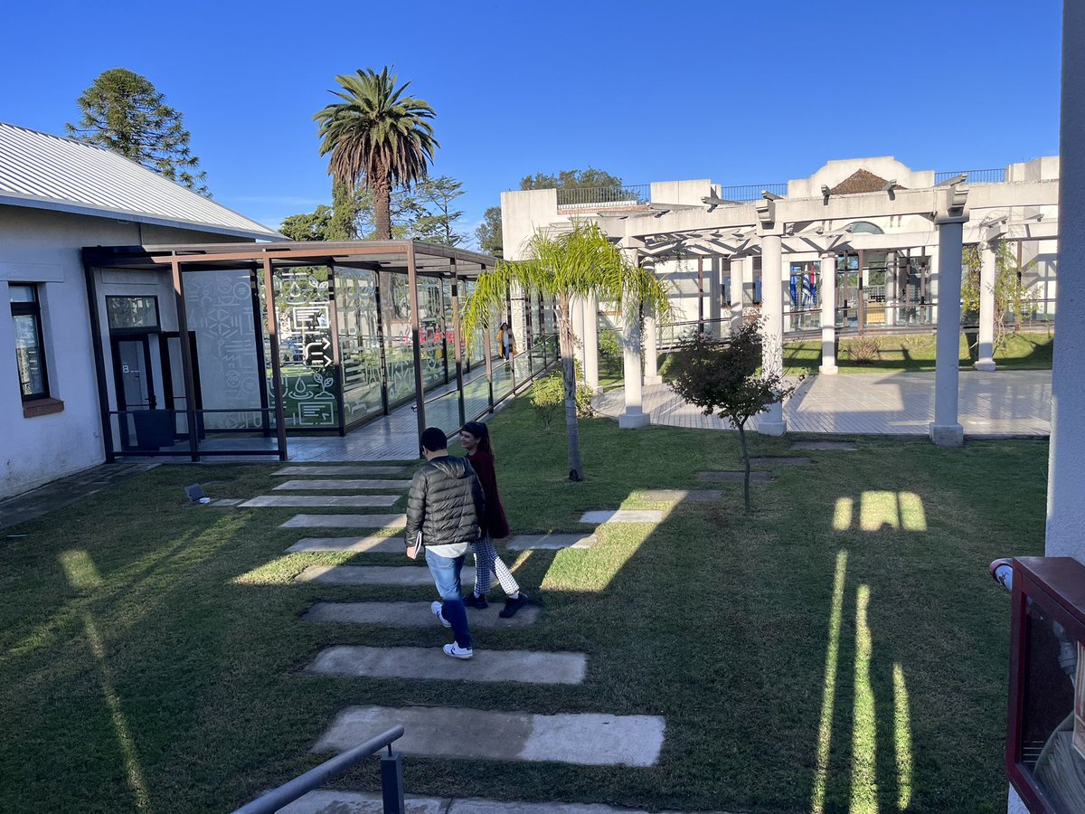 enperspectivauy's tweet photo. 🚙En Perspectiva En Movimiento. 
Mayo 2023 (1)

Entre viernes y sábado Emiliano Cotelo recorrió Durazno, Pueblo Centenario y Paso de los Toros preparando notas para próximos programas junto al productor Javier Castro.

La primera parada fue en la sede Centro Sur de la @UTECuy
 🧵 https://t.co/Gzyex1uU9n