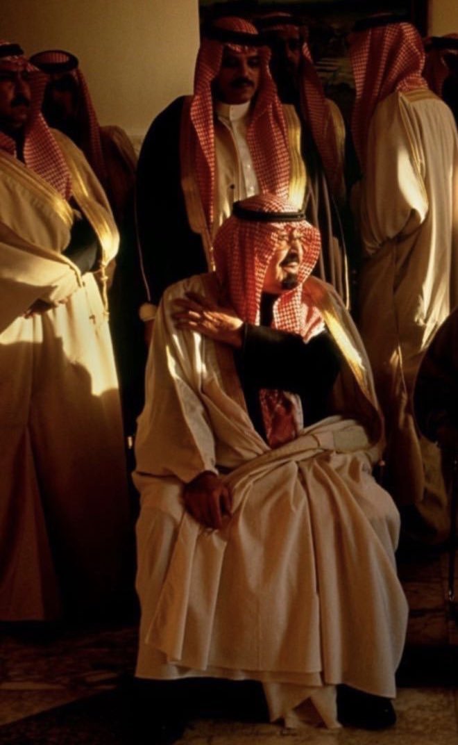 KsaPast88's tweet photo. ذكريات لا زالت تروى
الملك عبدالله رحمه الله في زمنين مختلفين... https://t.co/ESG3XXviCU
