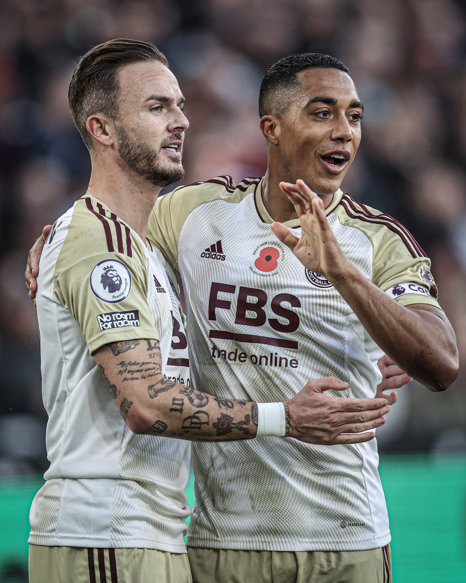 ESPNFC's tweet photo. Some talent could be up for grabs now 👀

🦊 Tielemans
🦊 Maddison
🦊 Barnes
⚪️ Sinisterra
⚪️ Gnonto
⚪️ Summerville
👼 Lavia
👼 Bella-Kotchap 
👼 Ward-Prowse https://t.co/PHsP35orek