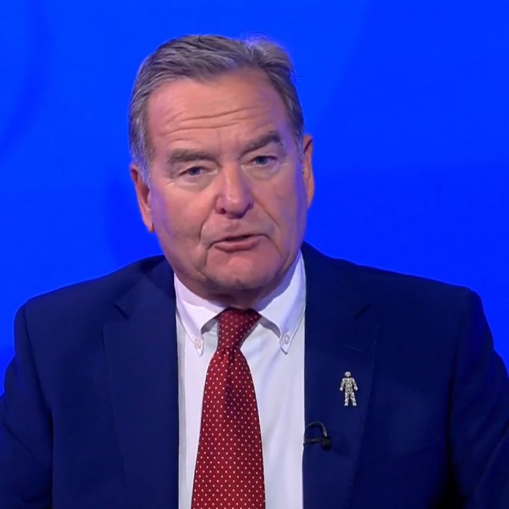 Piers Morgan (@piersmorgan) on Twitter photo Very few people get to leave a long-running job in TV whilst still at the absolute peak of their powers - but <a href="/JeffStelling/">Jeff Stelling</a> just did it. Thanks for all the fun, excitement, entertainment & incredible professionalism, Jeff - you’ll be greatly missed. 👏👏👏👏 Very few people get to leave a long-running job in TV whilst still at the absolute peak of their powers - but <a href="/JeffStelling/">Jeff Stelling</a> just did it. Thanks for all the fun, excitement, entertainment & incredible professionalism, Jeff - you’ll be greatly missed. 👏👏👏👏