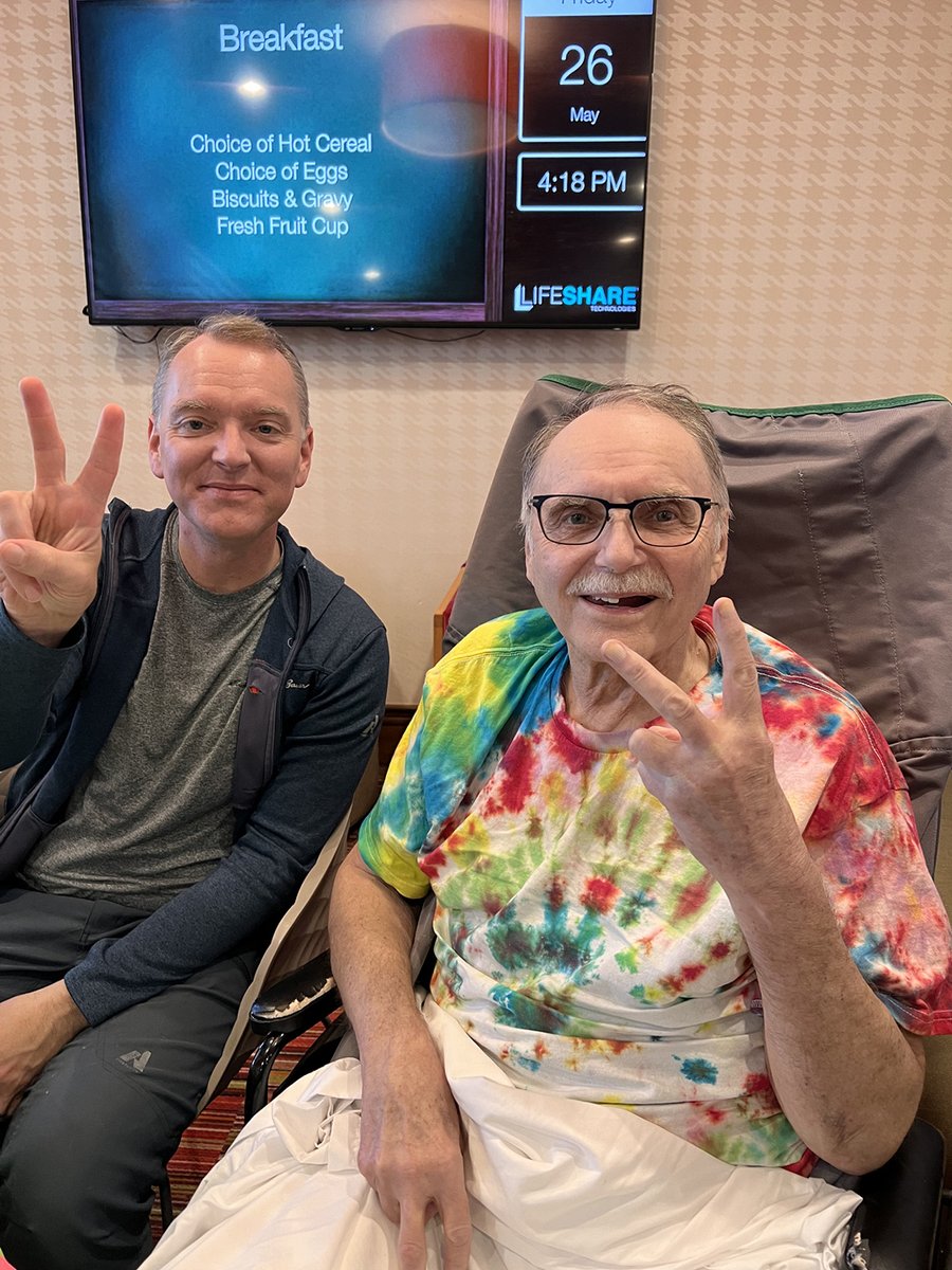 Carmel_WB's tweet photo. Happy hour fun and groovin to our 60’s music. What a great exciting week! Thanks Trilogy! #groovinwithtrilogy #trilogythemeweeks https://t.co/r8Wq5JtJ7h