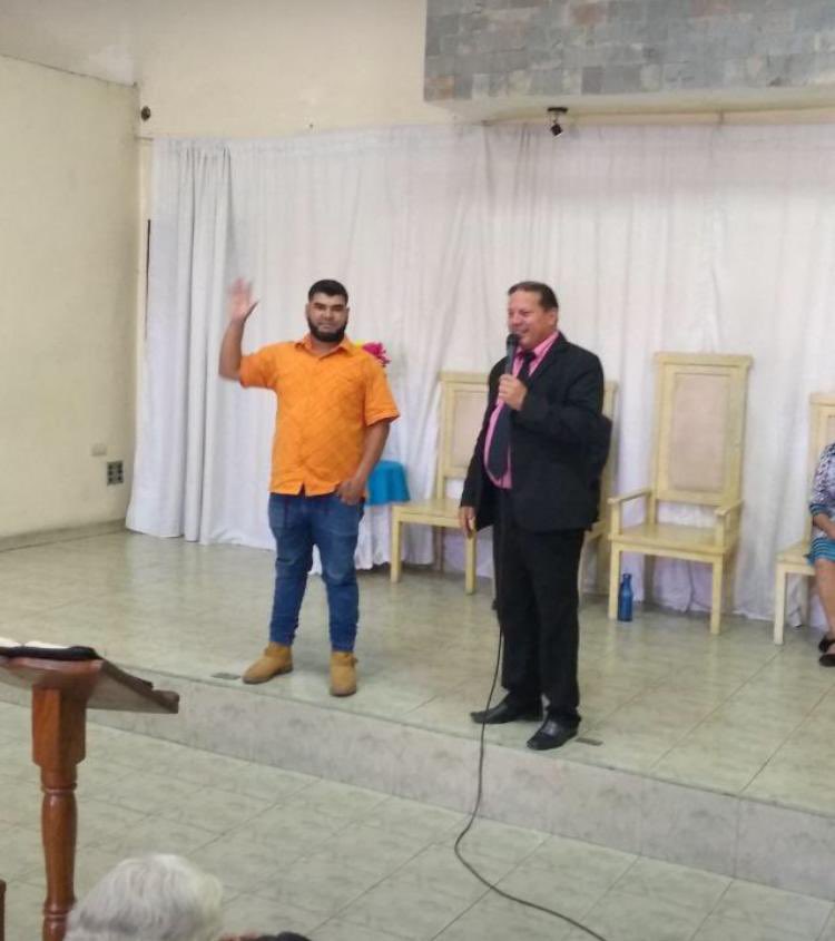 TitoJimenez3's tweet photo. Decisiones por Cristo en Catia https://t.co/j9Jtc8HPRf