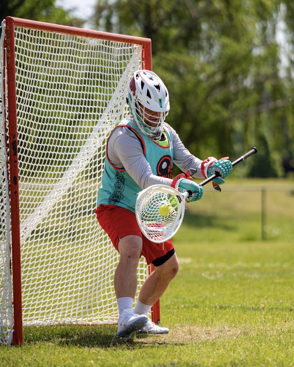PLLWhipsnakes's tweet photo. Best keepers in the country 🧱🏡 https://t.co/eDLo77upsN