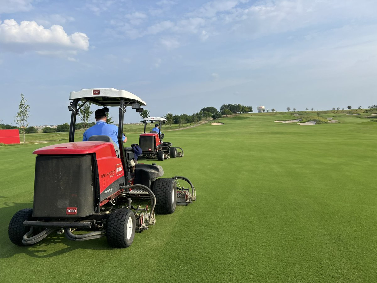 Ryan York (@york_turf) on Twitter photo What a week! It’s been an honor to be a part of the Agronomy team at Fields Ranch this week for <a href="/seniorpgachamp/">Senior PGA Champ</a>. Big thanks to
<a href="/RmeierPGA/">Roger Meier</a>, <a href="/turfgeek/">J. Bryce Yates</a> and <a href="/nic_zig/">Nic Zickefoose</a> for having me down! Unbelievable tracks at both the East and West courses!! What a week! It’s been an honor to be a part of the Agronomy team at Fields Ranch this week for <a href="/seniorpgachamp/">Senior PGA Champ</a>. Big thanks to
<a href="/RmeierPGA/">Roger Meier</a>, <a href="/turfgeek/">J. Bryce Yates</a> and <a href="/nic_zig/">Nic Zickefoose</a> for having me down! Unbelievable tracks at both the East and West courses!!