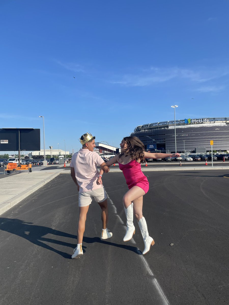 Reptotics's tweet photo. #MetlifeTSTheErasTour https://t.co/eiudg4Tv3N