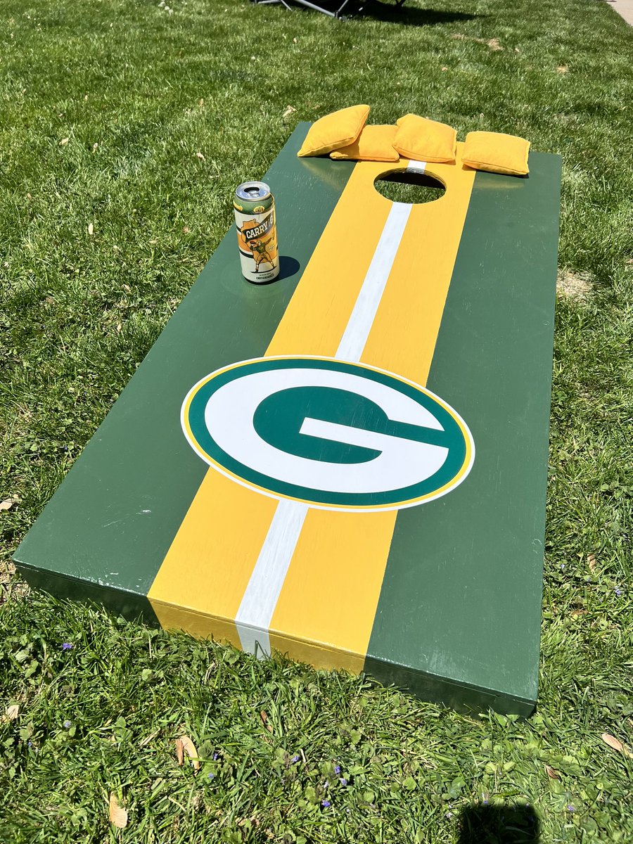 jshoey's tweet photo. @cheeseheadtv Carrying the G in Appleton this fine afternoon! https://t.co/hAMb9JdogF