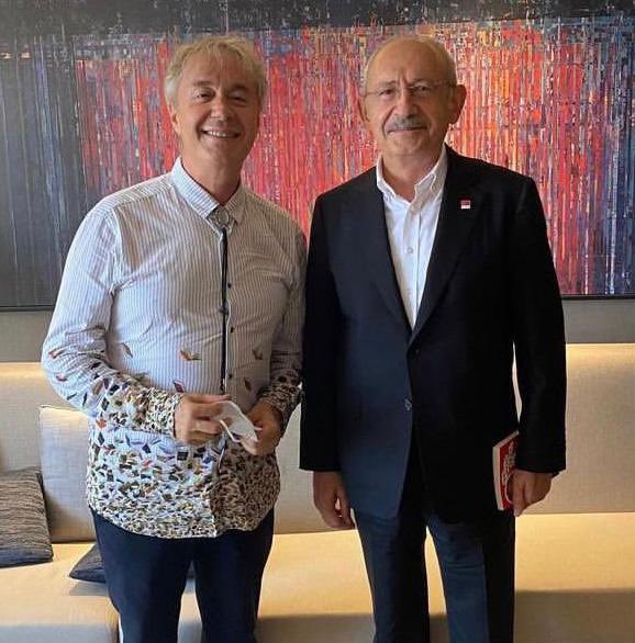 Metin Uca (@metinuca) on Twitter photo Teşekkürler sayın <a href="/kilicdarogluk/">Kemal Kılıçdaroğlu</a> - 1
Enerjinizle, sakinliğinizle, sevgiyi ve insan olma erdemini öne çıkarışınız, umut oluşunuz ve demokrasiye katkınız için. Devletin tüm imkanlarını kullananlara, beyin yıkayan medya gücüne ve bütün yalanlara karşı son derece başarılı bir Teşekkürler sayın <a href="/kilicdarogluk/">Kemal Kılıçdaroğlu</a> - 1
Enerjinizle, sakinliğinizle, sevgiyi ve insan olma erdemini öne çıkarışınız, umut oluşunuz ve demokrasiye katkınız için. Devletin tüm imkanlarını kullananlara, beyin yıkayan medya gücüne ve bütün yalanlara karşı son derece başarılı bir