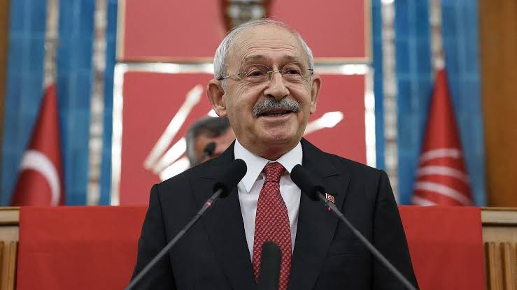 Kılıçdaroğlu : Nası kandırdım sizi 😁