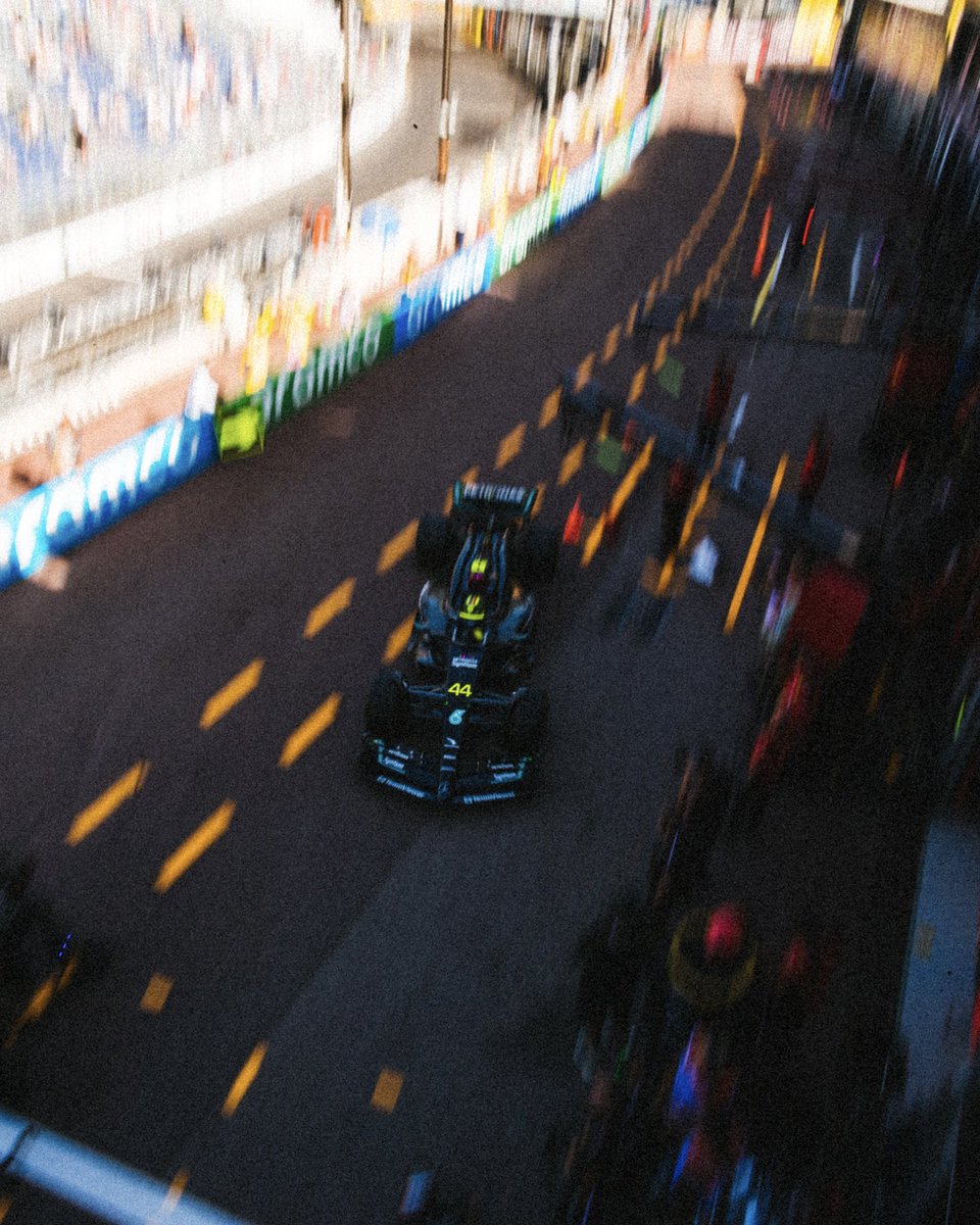Lewis Hamilton tweet media