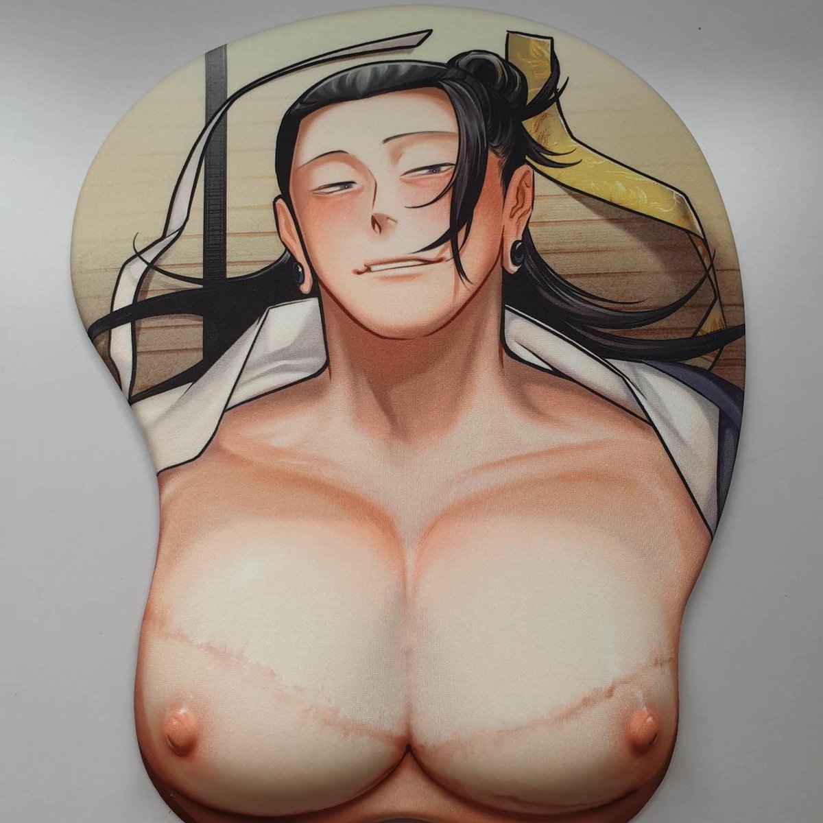 Today the mama mousepad arrived which is the last item!! (And with my malewife mousepad too 🥺)
I’ll update shipping code thru email once i’m done with  checking and packing for international orders!