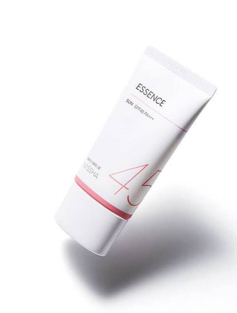 allureaxis_ng's tweet photo. Strengthened with SPF45 PA+++ that blocks both UVA and UVB rays, MISSHA All-Around Safe Block Essence comes in a lightweight, non-sticky formulation that feels refreshing on skin.

🏷 N7,500 https://t.co/0jSH8N8tqw
