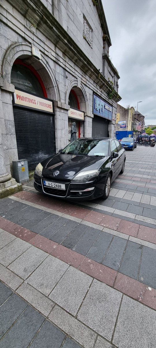 Cornmarket Street Car Park

Sent in by a follower

#badParkingCork #bpcCornmarketStreet