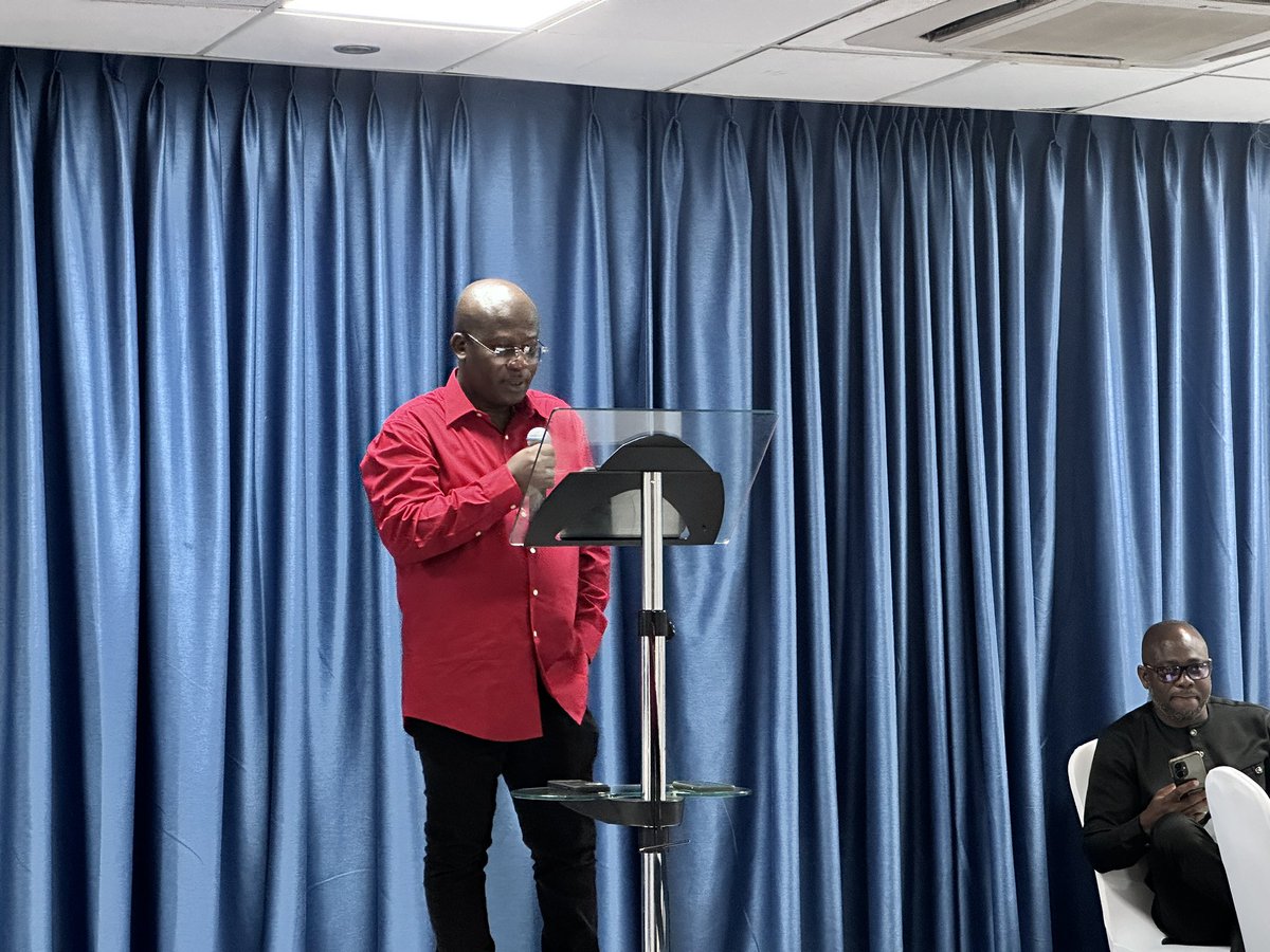 ScienceAlly's tweet photo. We are here to honor all farmers who break their backs farming, so we can eat 👨🌾
We advocate for access to innovative technologies for these farmers to eliminate hunger, says @EY_Danquah @wacci_gh #NationalFarmersDay #BiotechforFuture https://t.co/u1NBrUagXd