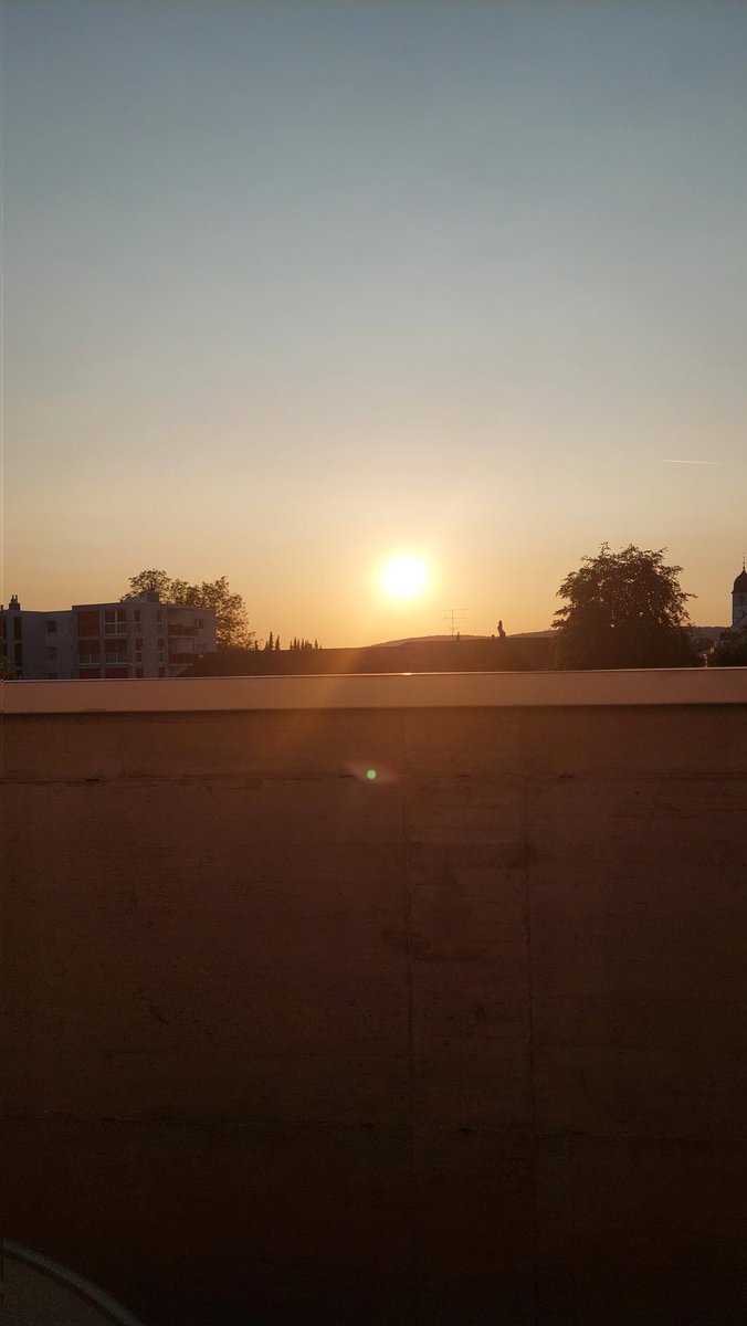 projectRazon's tweet photo. Bonne soirée ! https://t.co/M7miTFasLR