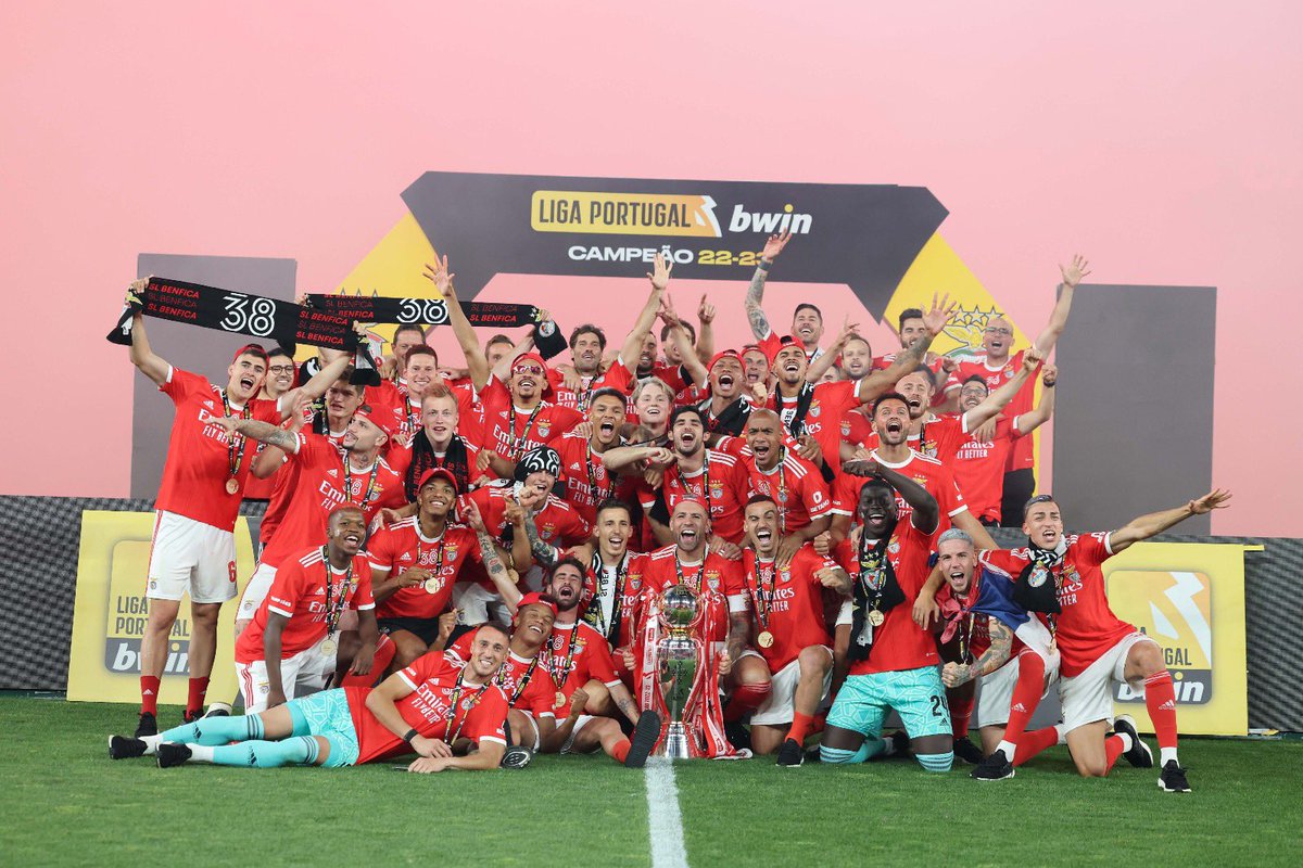 CherNdour73's tweet photo. Que noite incrível. 🤩
E o Benfica é Campeão…
38 ❤️ https://t.co/Tf5Ww9Q3nv