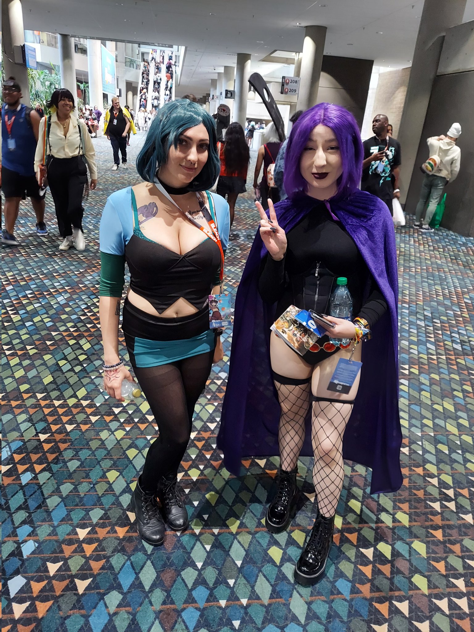 TW Pornstars 3 pic. Raven Rains. Twitter. Final day of MomoCon coming