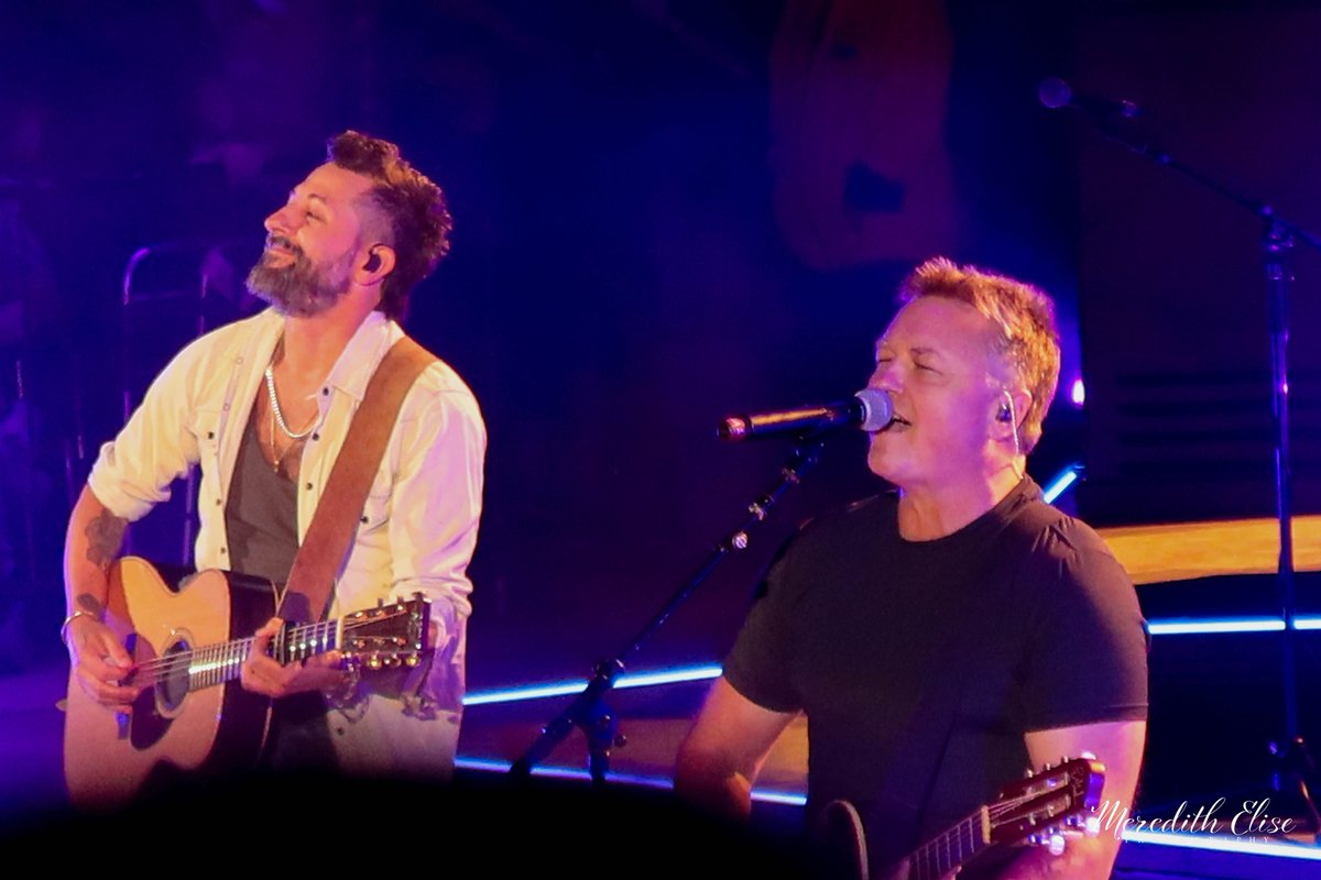 olddominionfan's tweet image. 🎤🎸🎶
🎥: @MeredithElise86
#Redrocks #olddominion #odarmy
#EdwinMcCain