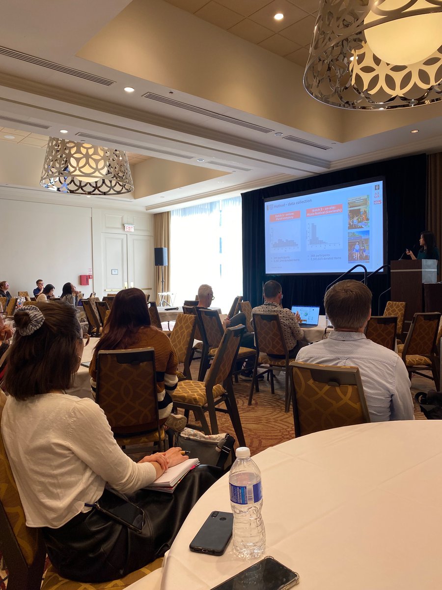 Susan Vermeer (@susanvermeer) on Twitter photo .<a href="/linzilinn/">Zilin Lin</a> presenting her work on individual news diets on YouTube through data donation 👏🏼 <a href="/newsflows_erc/">NEWSFLOWS_ERC</a> #ica23 .<a href="/linzilinn/">Zilin Lin</a> presenting her work on individual news diets on YouTube through data donation 👏🏼 <a href="/newsflows_erc/">NEWSFLOWS_ERC</a> #ica23