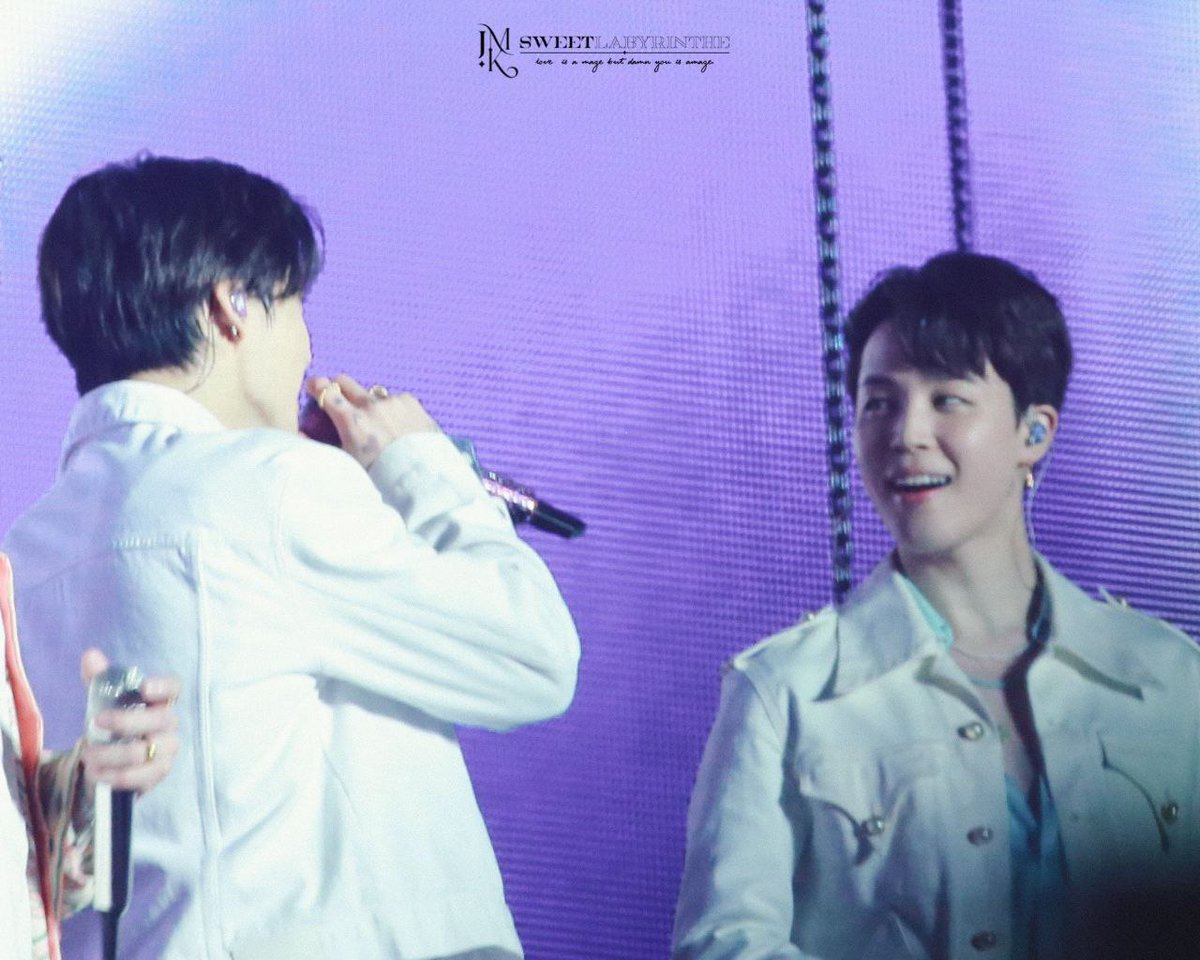 7withmeu's tweet photo. بیاین به جیمین و کوکی رای بدیم.
ریت و ریپلی فراموش نشههه
I vote #JUNGKOOK  from #BTS for #TOP100KPOPVOCALISTS 
@TOP100KPOP 
 I vote #JIMIN from #BTS for #TOP100KPOPVOCALISTS 
لطفا اکانت توییتر رو هم فالو کنین. https://t.co/COR1YReotK