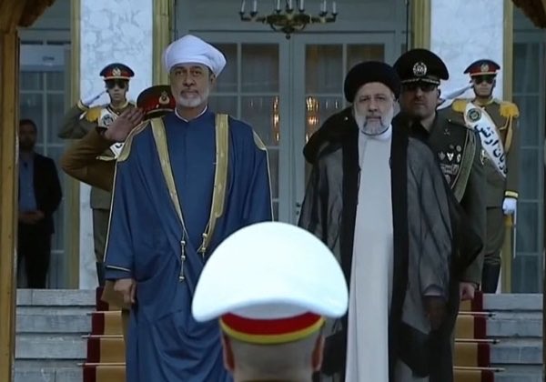 زيارة #سلطان_السلام_في_إيران تمثل نقطة تحول في مستوى العلاقات الثنائية بين وطننا #عمان و #ايران وسيكون لها أثر كبير في تعزيز وتطوير العلاقات الثنائية والتي تقوم على الصداقة وحسن الجوار والاحترام المتبادل والمصالح المشتركة لتزداد قوة ورسوخا بما يحقق تطلعات الجميع