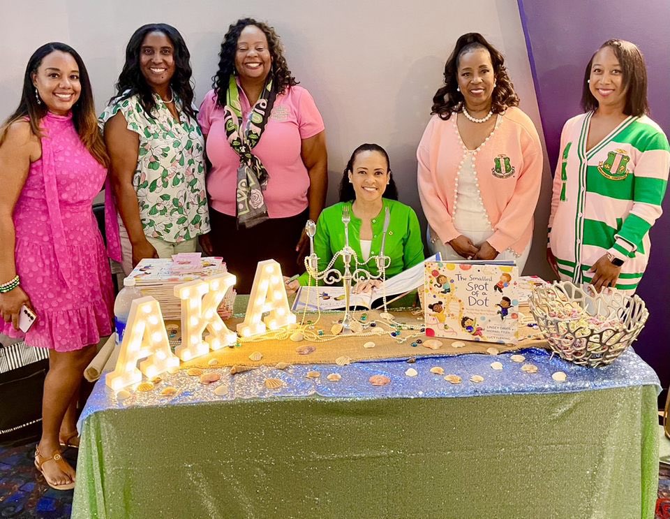 aatoaka's tweet photo. 🩷💚🎤 #aka1908 
#AATO #TheLittleMermaid #Excellence 
#TUNEInSAR #EmpowerOurFamilies #representationmatters#SoaringWithAKA https://t.co/hv3nVoGwcd