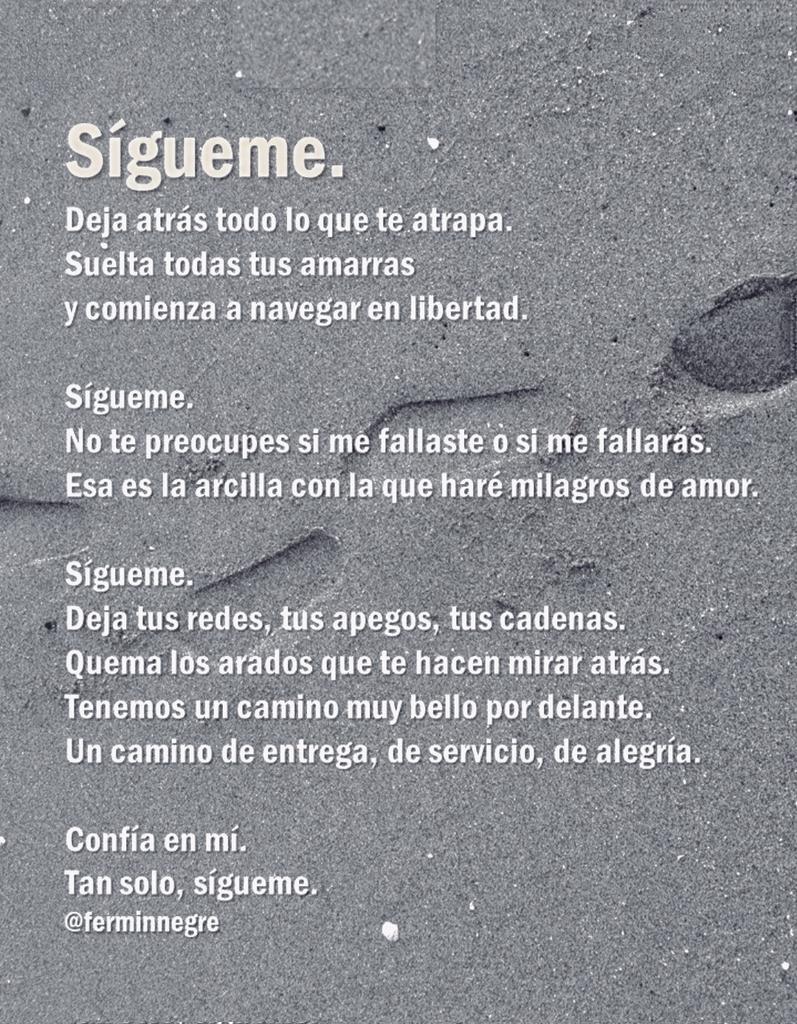 ferminnegre's tweet photo. En el #EvangelioDeHoy se nos invita a poner a Dios por encima de los bienes. Recibiremos muchas llamadas queriendo conquistar nuestro corazón, pero sólo una da la verdadera alegría:
Sígueme
más allá de
lo que te atrapa,
suelta tus amarras...
#EvangelioDelDia #FelizLunes
👣📖👇 https://t.co/LMf77oUCcF